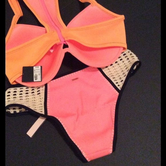 NWT VS 36DD/M BIKINI RACERBACK NEON NECTAR PEACH - Picture 3 of 3